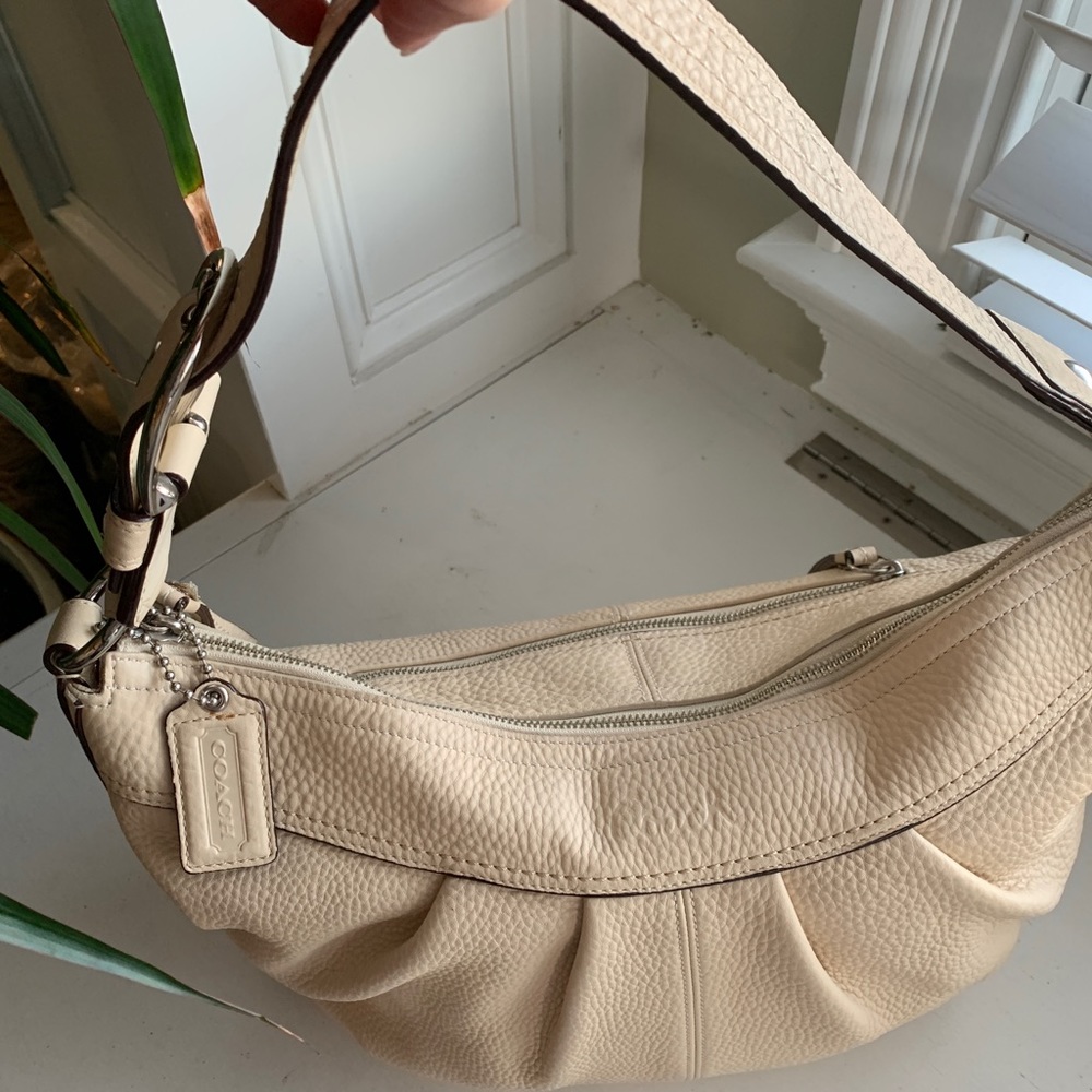 Coach Hobo Purse - Picture 7 of 12